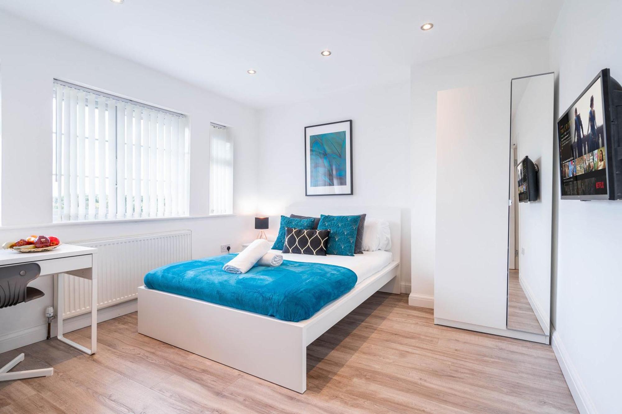 4 Bedroom House - Parking & Garden - Smart Tvs - Netflix - Wifi - Top Rated - 22Cg Birmingham Exterior photo