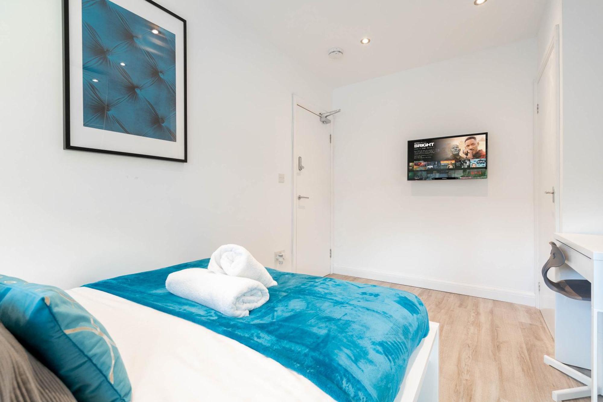 4 Bedroom House - Parking & Garden - Smart Tvs - Netflix - Wifi - Top Rated - 22Cg Birmingham Exterior photo