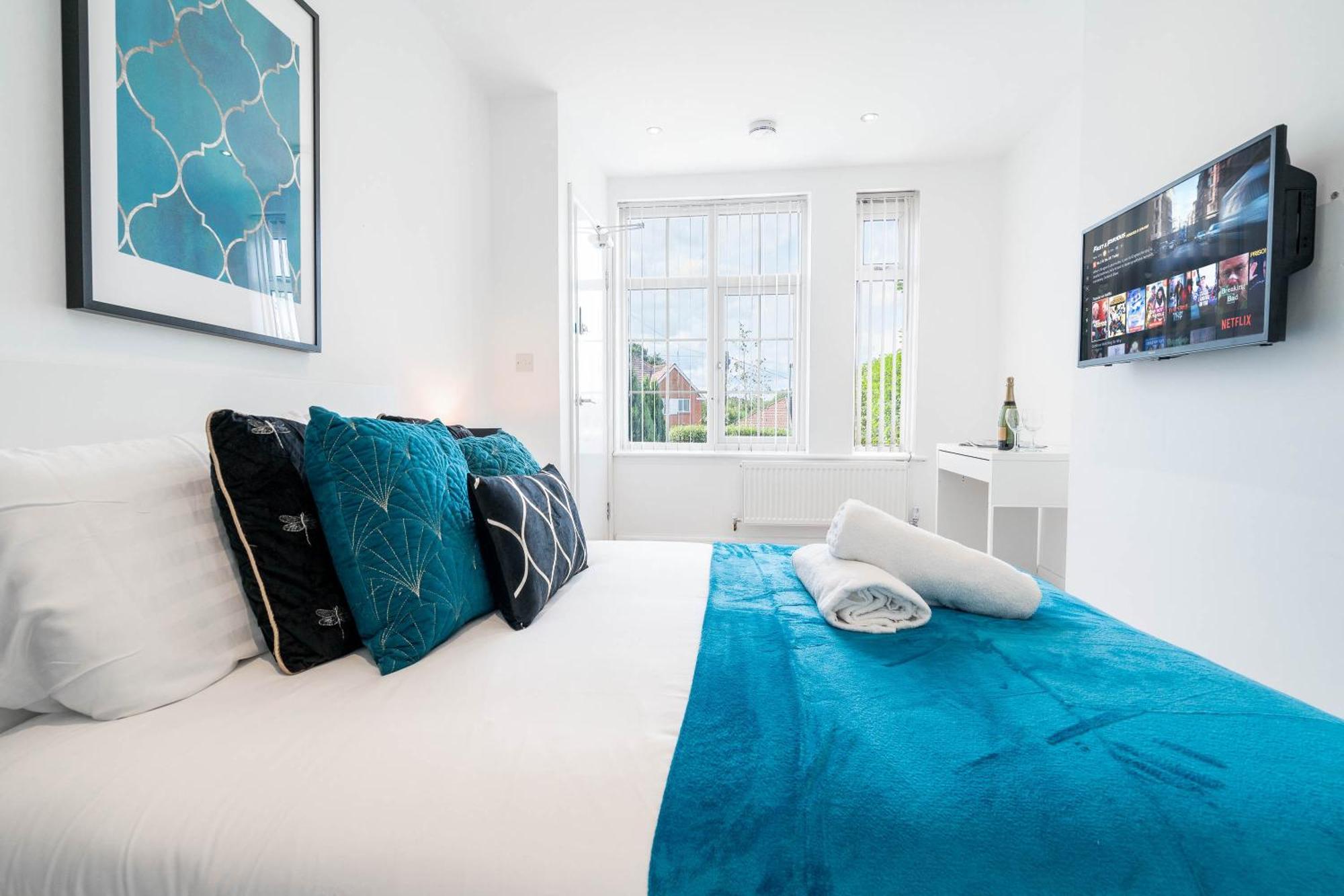 4 Bedroom House - Parking & Garden - Smart Tvs - Netflix - Wifi - Top Rated - 22Cg Birmingham Exterior photo